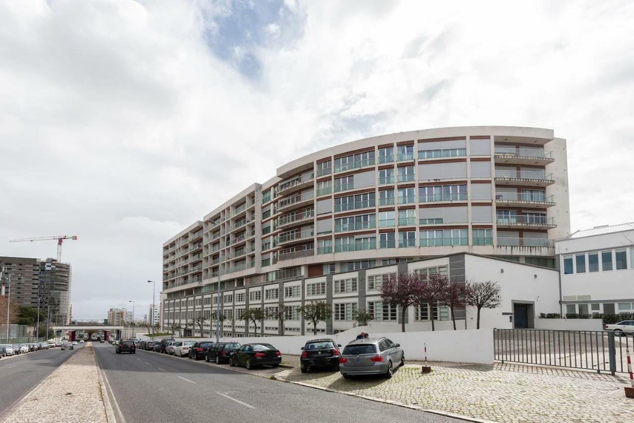 Lisbon Metro & Pool Apartment Lisboa Exterior foto